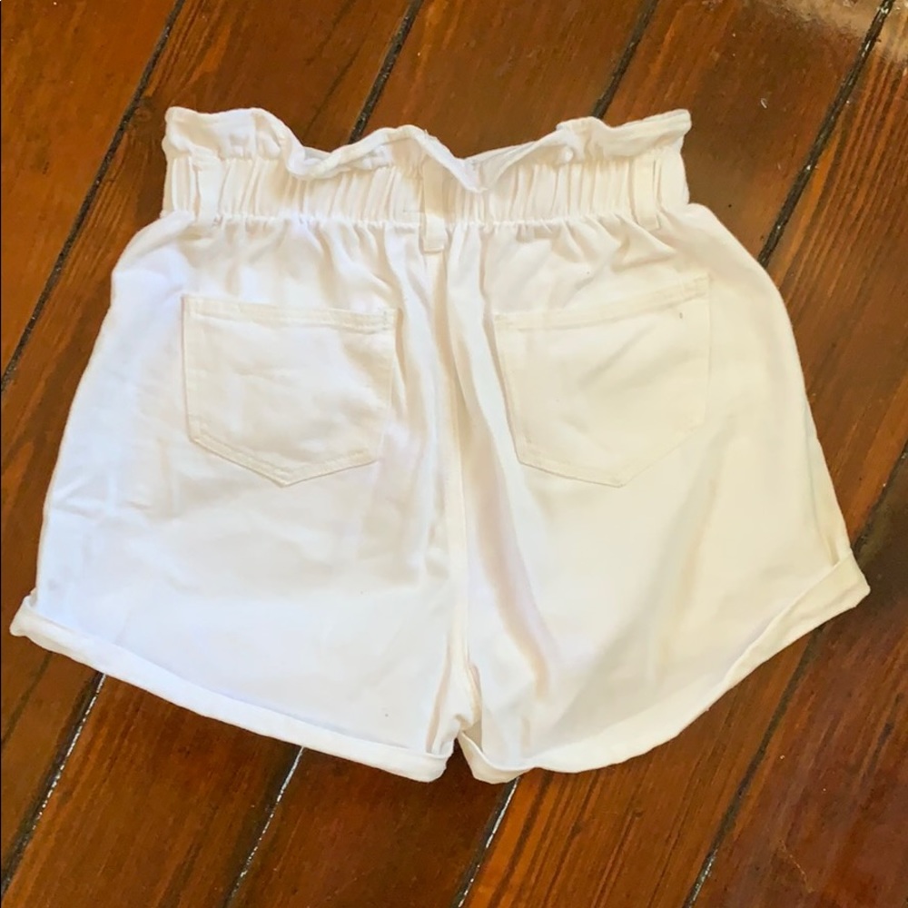 Shellsea High Waisted White Puffer Shorts - Picture 3 of 5